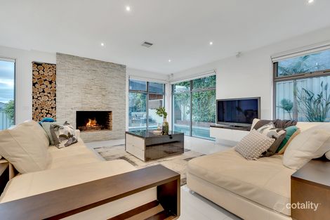 Property photo of 44 Threadneedle Street Attwood VIC 3049