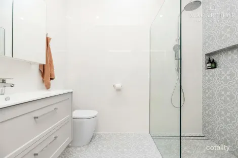 Property photo of 36 Lakehaven Drive Lake Albert NSW 2650