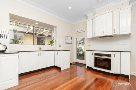 Property photo of 36 Lakehaven Drive Lake Albert NSW 2650