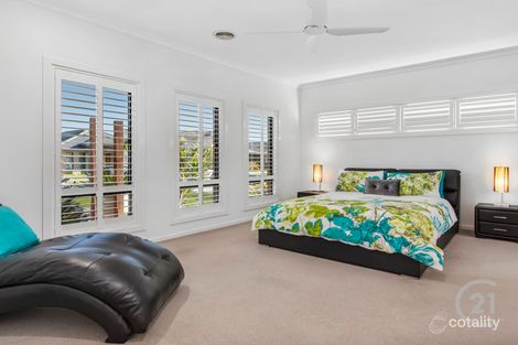 Property photo of 28 Cassowary Avenue Pakenham VIC 3810