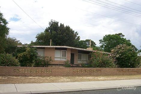 Property photo of 8 Cyril Road High Wycombe WA 6057