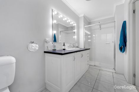 Property photo of 5 Seaside Close Seabrook VIC 3028