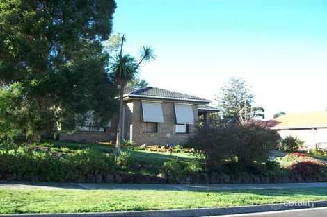 15 Stephens Cl, Endeavour Hills, VIC 3802