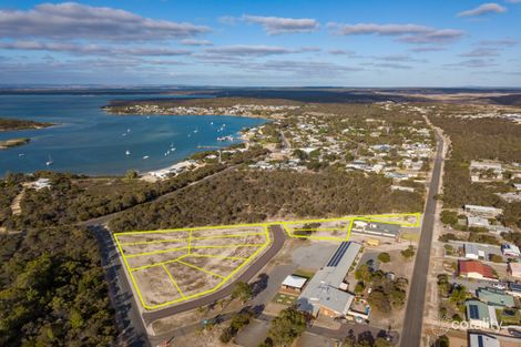 11 Correa Dr, Coffin Bay, SA 5607