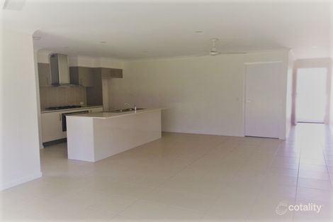 Property photo of 32 Silver Wattle Grove Peregian Springs QLD 4573