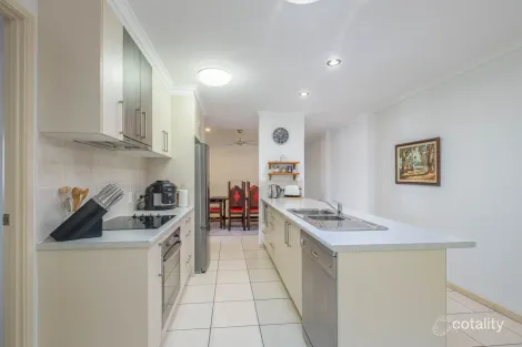 Property photo of 2/5 Pembridge Circuit Urraween QLD 4655