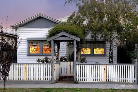 13 River St, Newport, VIC 3015
