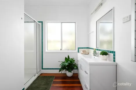 Property photo of 52 Ark Royal Drive Cooloola Cove QLD 4580