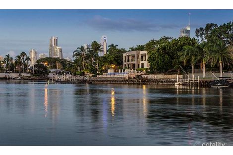 24 Emu Ct, Bundall, QLD 4217