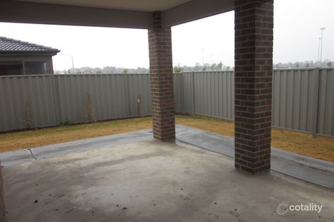 Property photo of 15 Heales Road Cranbourne East VIC 3977