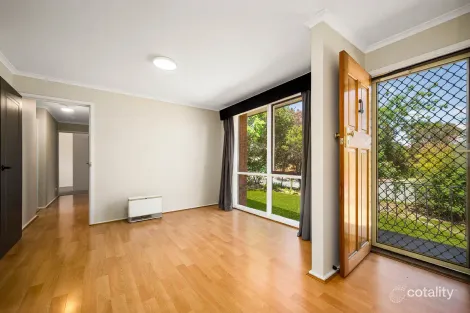 Property photo of 10 Lascelles Circuit Kambah ACT 2902