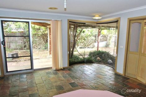 Property photo of 4 Lowan Court Werribee VIC 3030