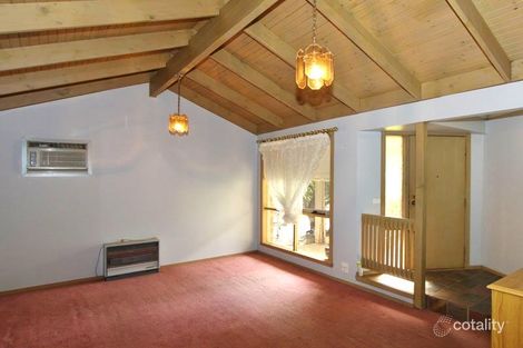 Property photo of 4 Lowan Court Werribee VIC 3030