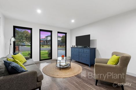 Property photo of 34 Berrabri Drive Scoresby VIC 3179