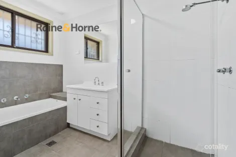 Property photo of 32 Ainsworth Crescent Wetherill Park NSW 2164