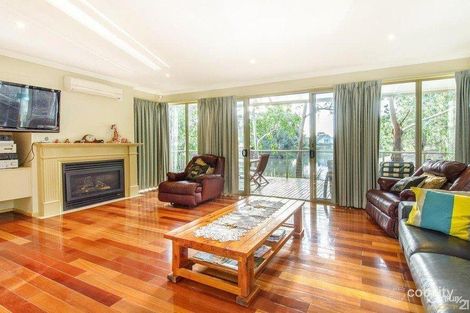 Property photo of 6 Lakeview Court Glen Waverley VIC 3150
