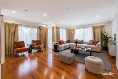 Property photo of 7 Redleaf Close Hampton Park VIC 3976
