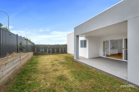 Property photo of 2 Mackellar Way Thrumster NSW 2444