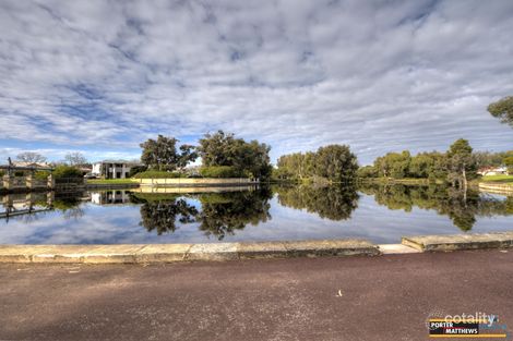 Property photo of 16 Caversham Bend Southern River WA 6110