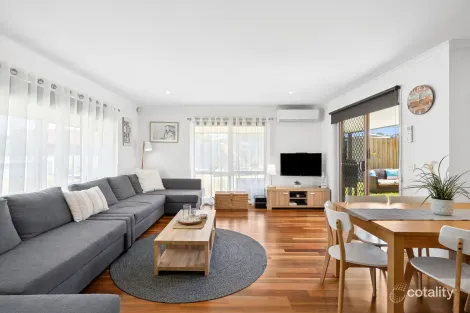 Property photo of 1 Devon Court Ocean Grove VIC 3226