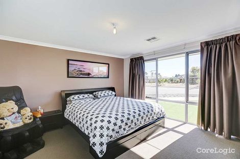 Property photo of 13 Lee-Steere Crescent Piara Waters WA 6112