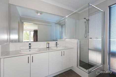 Property photo of 13 Lee-Steere Crescent Piara Waters WA 6112