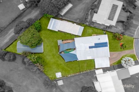 27 Woomala St, Woree, QLD 4868