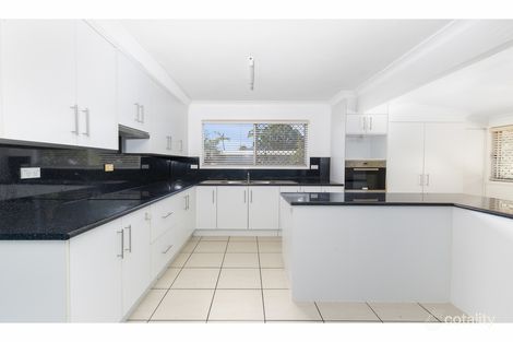 Property photo of 18 Weaver Street Norman Gardens QLD 4701
