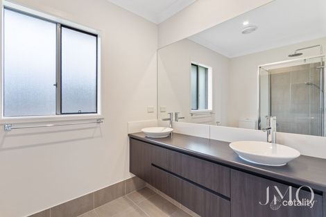 Property photo of 18 Adelaide Crescent Ormeau Hills QLD 4208