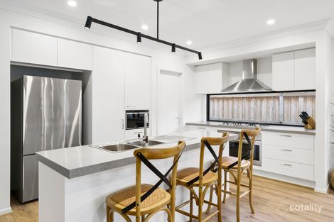 Property photo of 17 Tiverton Terrace Werribee VIC 3030