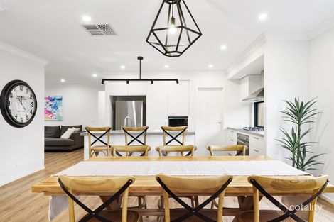 Property photo of 17 Tiverton Terrace Werribee VIC 3030