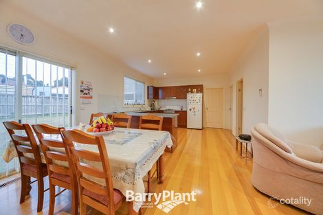 Property photo of 26 Bohemia Crescent Pakenham VIC 3810