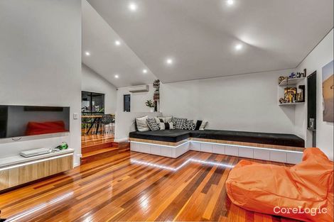 Property photo of 12 Riverview Place Yeronga QLD 4104