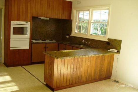 Property photo of 10 Thackeray Court Croydon VIC 3136