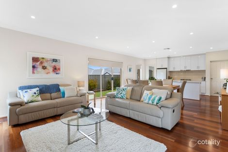 Property photo of 15 Sunrise Drive Woodcroft SA 5162