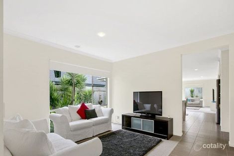 Property photo of 124 Sandhurst Boulevard Sandhurst VIC 3977