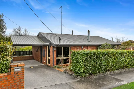 Property photo of 2 Magpie Street Golden Point VIC 3350