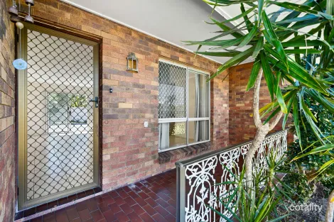 Property photo of 68 Hibiscus Street Urangan QLD 4655