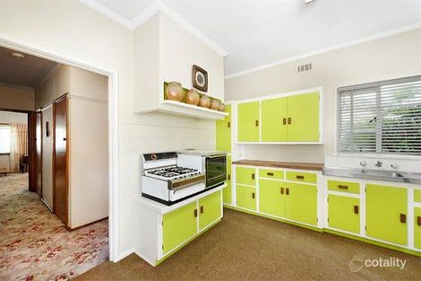 Property photo of 20 Collegian Avenue Strathmore VIC 3041