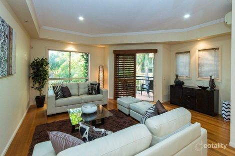 Property photo of 2/39 Hughes Avenue Main Beach QLD 4217
