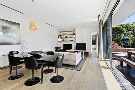 Property photo of 14 Elm Place Windsor VIC 3181