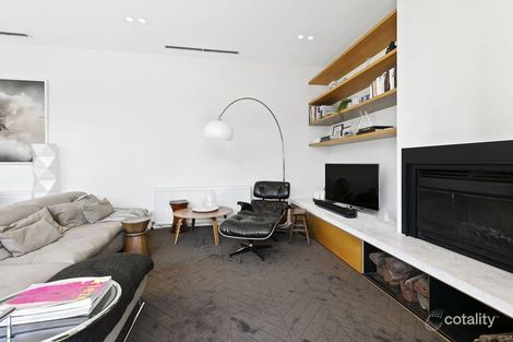 Property photo of 14 Elm Place Windsor VIC 3181