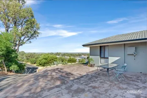 Property photo of 3 Brooking Place Australind WA 6233