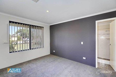 Property photo of 30 Fortescue Bend Gosnells WA 6110