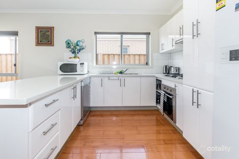 Property photo of 35 Annecy Boulevard Fraser Rise VIC 3336