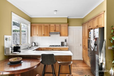 Property photo of 32 Wattle Drive Watsonia VIC 3087