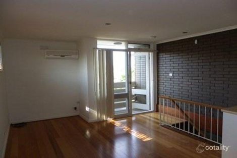 Property photo of 5/80 Napier Crescent Essendon VIC 3040