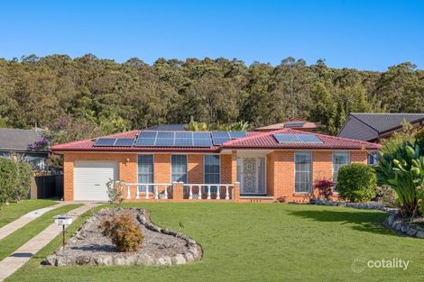 Property photo of 13 Pokolbin Close Eleebana NSW 2282