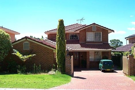 18 Kingston Heath Ct, Connolly, WA 6027