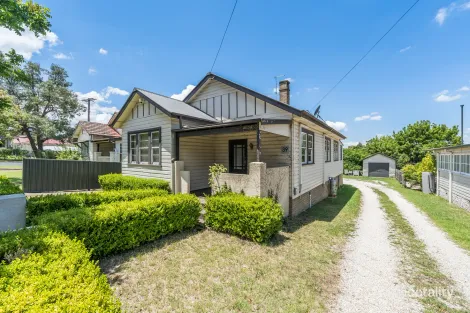 39 Marsh St, Armidale, NSW 2350